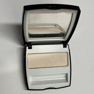Chanel Opale Ivory Ombré Le Chanel Eyeshadow